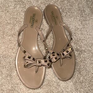 *AUTHENTIC* Valentino stud sandal